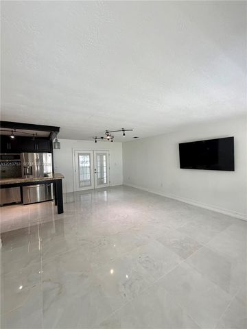 6472 Johnson St 6472, Hollywood, FL 33024