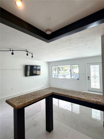 6472 Johnson St 6472, Hollywood, FL 33024