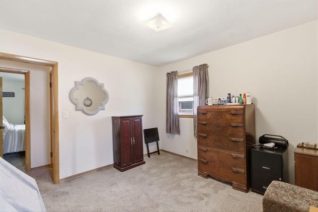 3350 Whittaker AVENUE, Cudahy, WI 53110