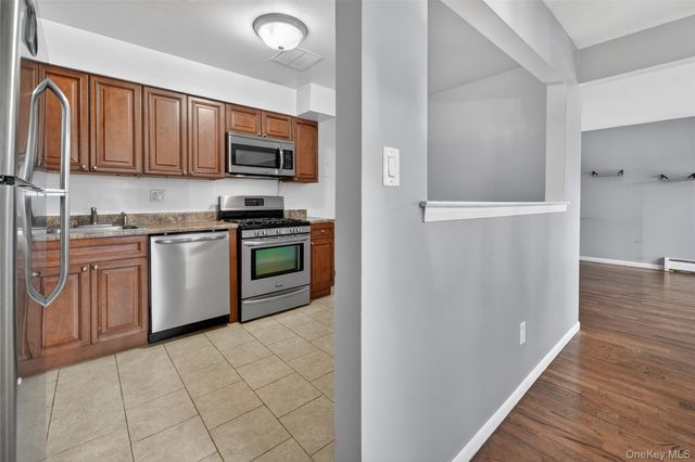 9 Charles Lane 2F, Pomona, NY 10970