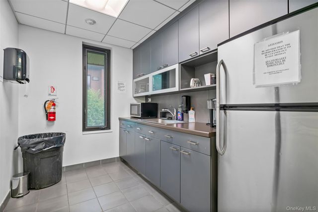 9 Charles Lane 2F, Pomona, NY 10970