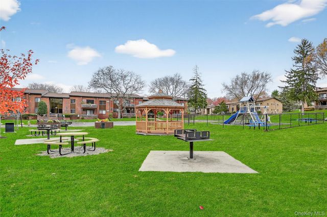 9 Charles Lane 2F, Pomona, NY 10970