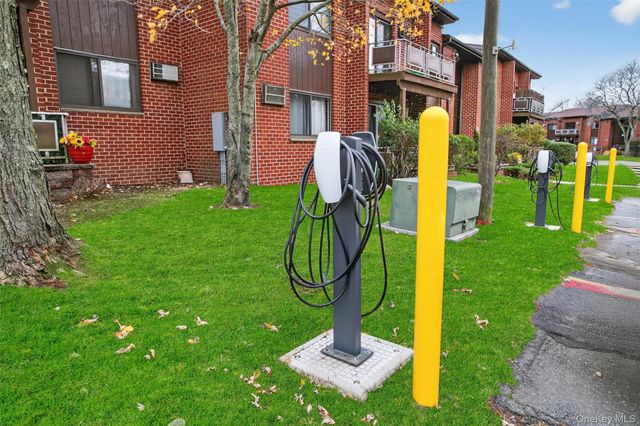 9 Charles Lane 2F, Pomona, NY 10970