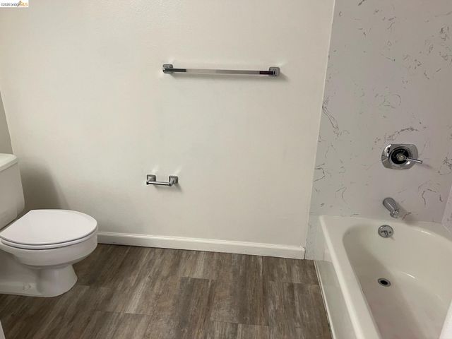 988 Franklin St 601, Oakland, CA 94607