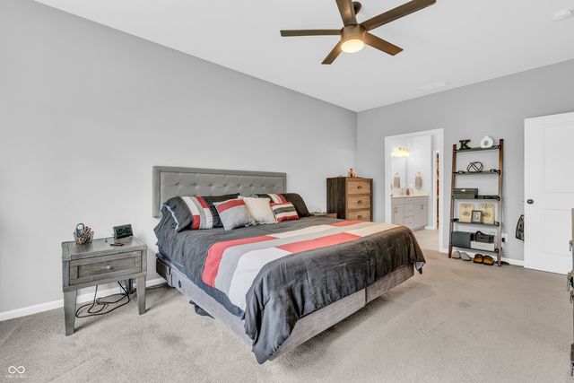 811 Stone Trace Court, Avon, IN 46123