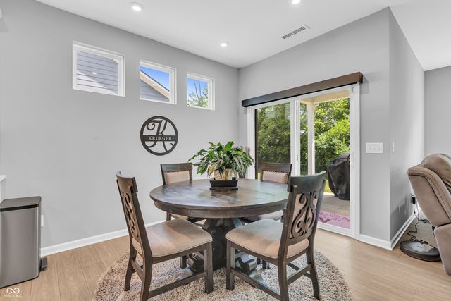 811 Stone Trace Court, Avon, IN 46123