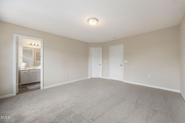 352 E Willhaven Drive, Fuquay Varina, NC 27526