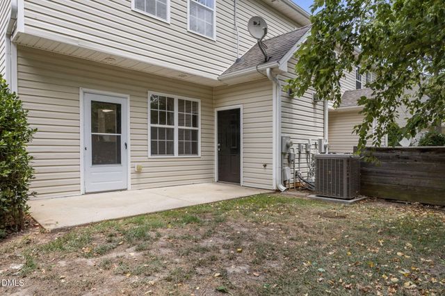 352 E Willhaven Drive, Fuquay Varina, NC 27526