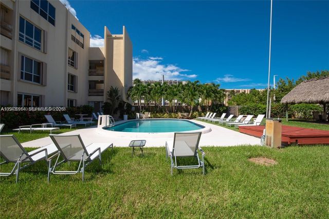 1700 SE 15th St 114, Fort Lauderdale, FL 33316