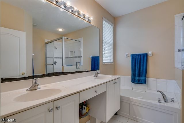 8830 Spring Mountain WAY, Fort Myers, FL 33908