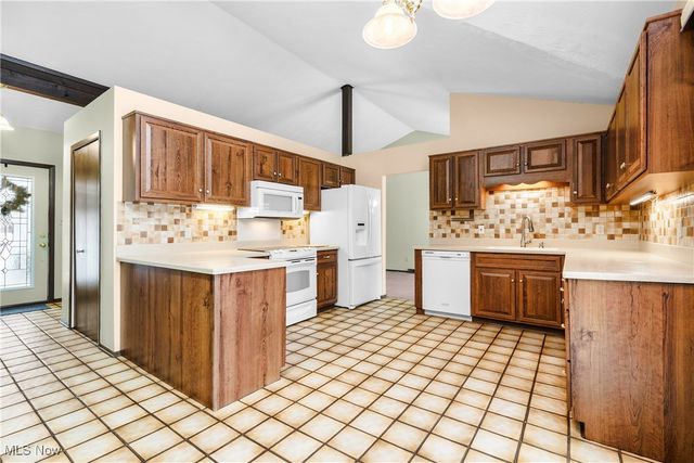 7683 Princeton Place, Middleburg Heights, OH 44130