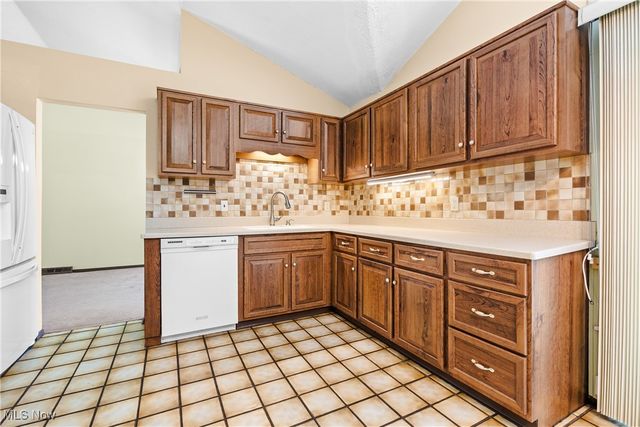 7683 Princeton Place, Middleburg Heights, OH 44130