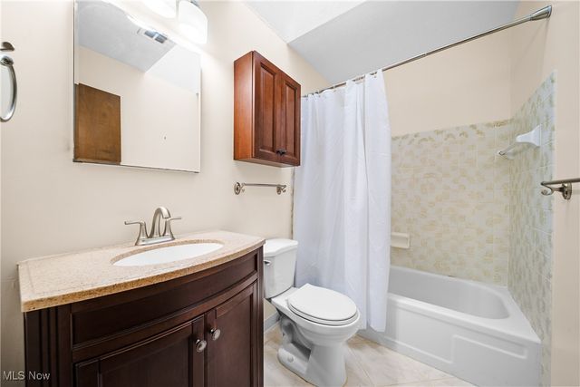 7683 Princeton Place, Middleburg Heights, OH 44130