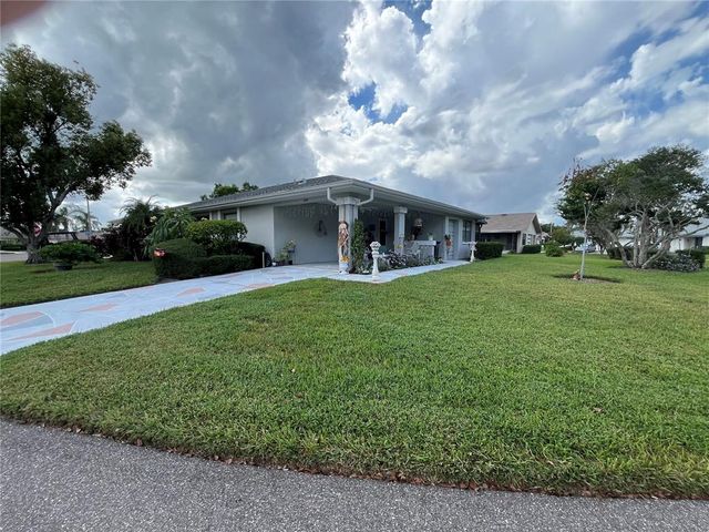 2104 HEREFORD DRIVE 2104, Sun City Center, FL 33573