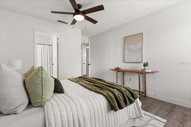 494 W PAR STREET, Orlando, FL 32804