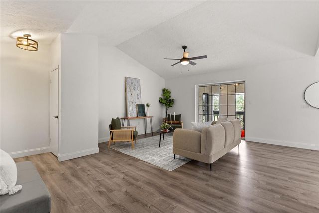 494 W PAR STREET, Orlando, FL 32804