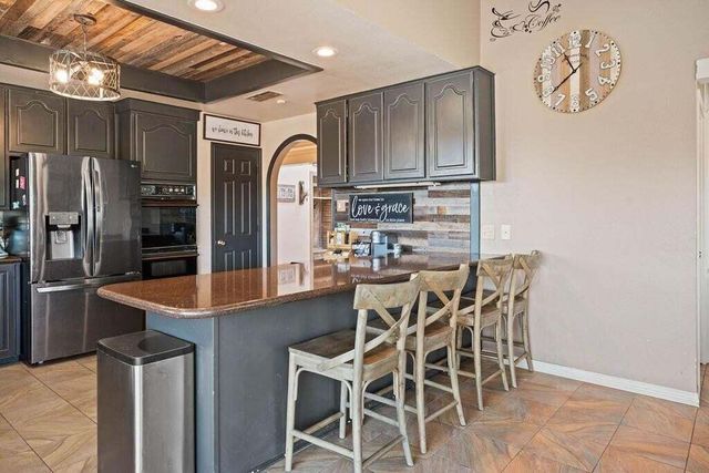 98 S Lakeshore Drive, Ransom Canyon, TX 79366