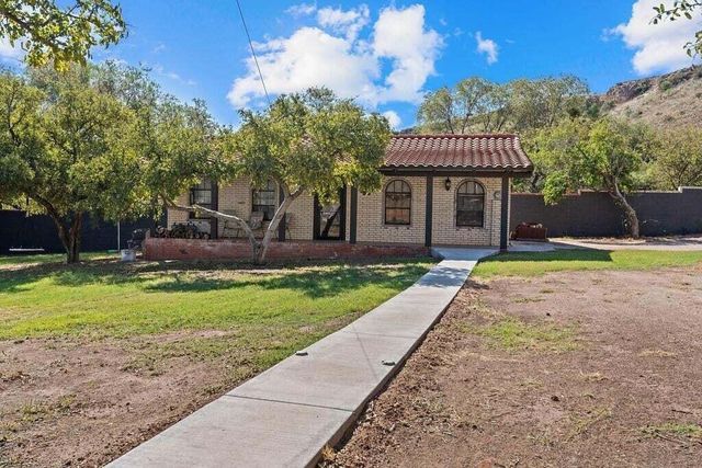 98 S Lakeshore Drive, Ransom Canyon, TX 79366