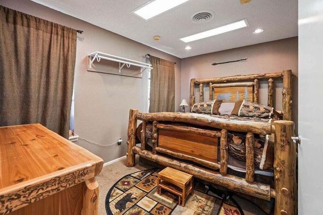 98 S Lakeshore Drive, Ransom Canyon, TX 79366