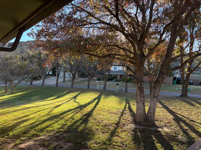 98 S Lakeshore Drive, Ransom Canyon, TX 79366