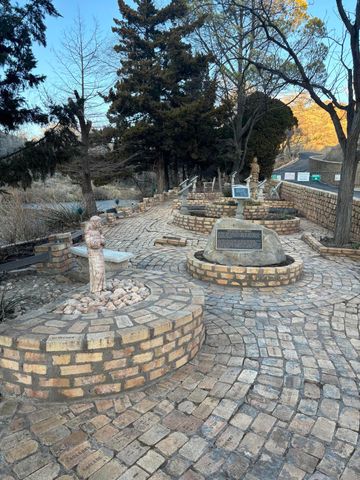 98 S Lakeshore Drive, Ransom Canyon, TX 79366