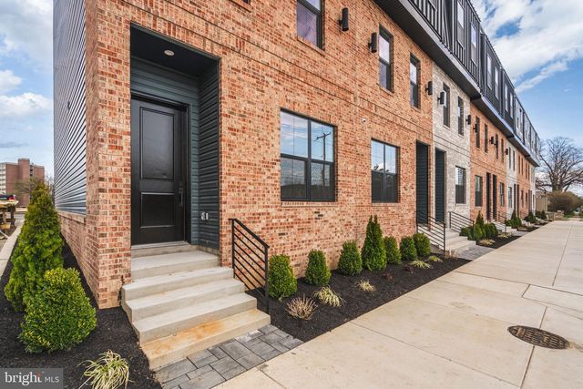 2721 LORRAINE CT, Philadelphia, PA 19131