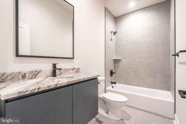 2721 LORRAINE CT, Philadelphia, PA 19131