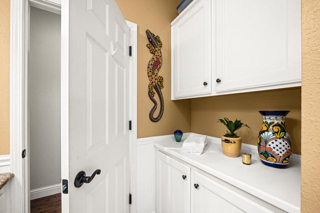 4008 Avellano Dr, El Dorado Hills, CA 95762