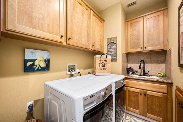 4008 Avellano Dr, El Dorado Hills, CA 95762