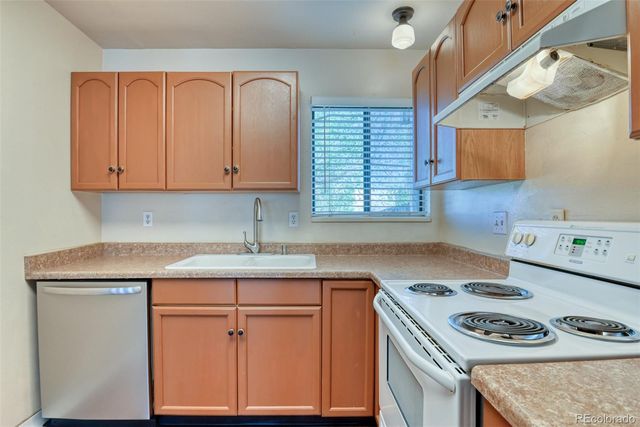 864 London Green Way, Colorado Springs, CO 80906