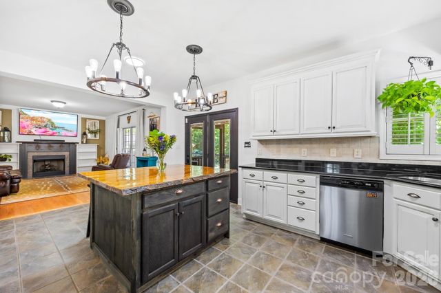 244 Mark Ryan Lane, Dallas, NC 28034