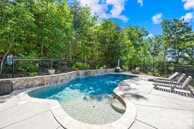 244 Mark Ryan Lane, Dallas, NC 28034