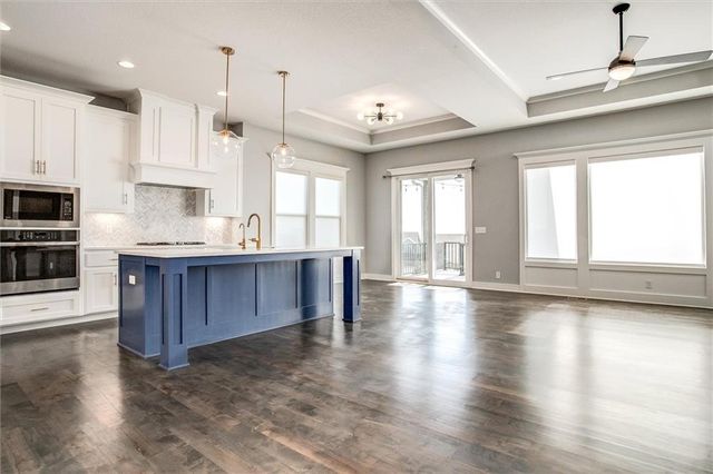 613 SW Brummel Road, Lee's Summit, MO 64081