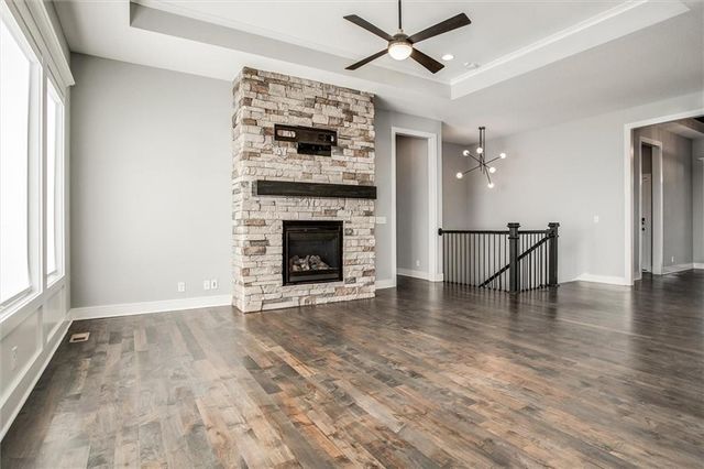 613 SW Brummel Road, Lee's Summit, MO 64081