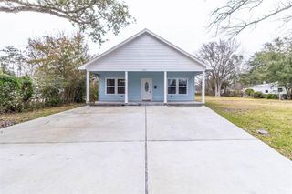 510 Bluebonnet Drive, La Marque, TX 77568