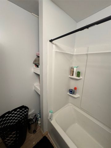 312 POPLAR Street, Erie, PA 16507