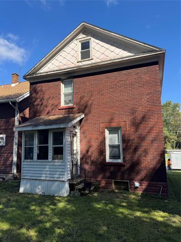 312 POPLAR Street, Erie, PA 16507