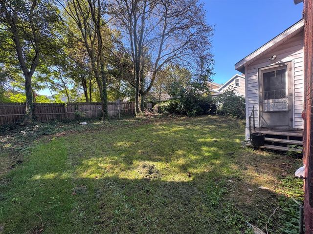 312 POPLAR Street, Erie, PA 16507