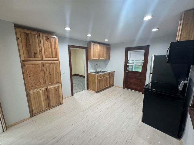 312 POPLAR Street, Erie, PA 16507