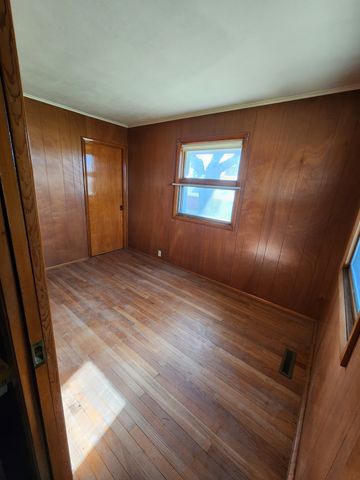 9225 N 2nd Street, Machesney Park, IL 61115