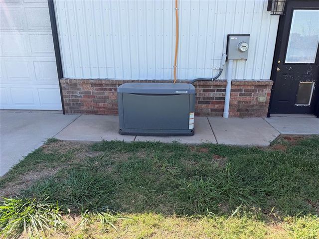 11921 SW 104th Street, Mustang, OK 73064