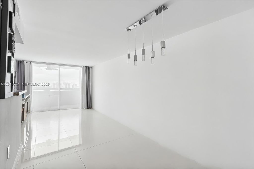 1775 Washington Ave 14F, Miami Beach, FL 33139