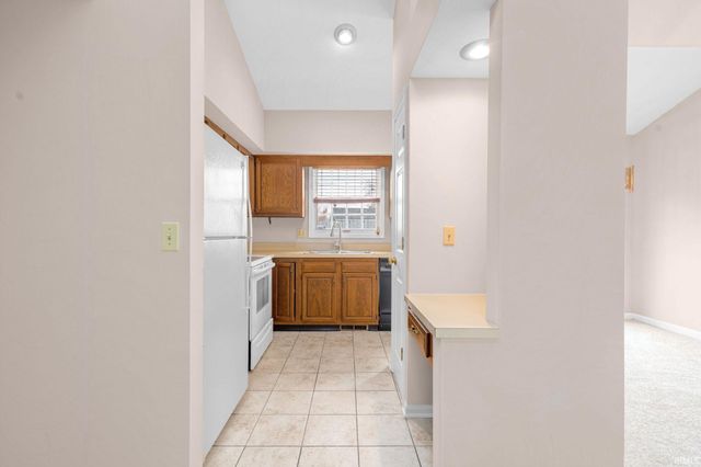 3312 E Jefferson Square, South Bend, IN 46615