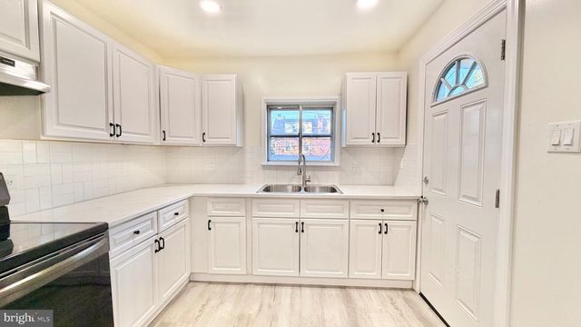 1229 CHURCH ST, Reading, PA 19601