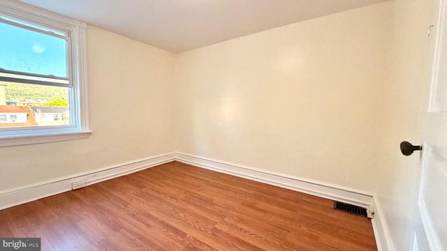 1229 CHURCH ST, Reading, PA 19601