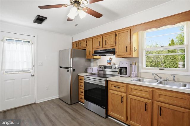 202 JASMINE LN, Martinsburg, WV 25401