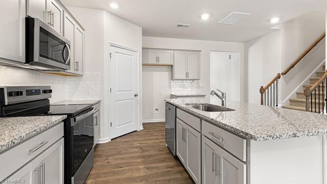 3019 Middle Creek Lane, Greensboro, NC 27405