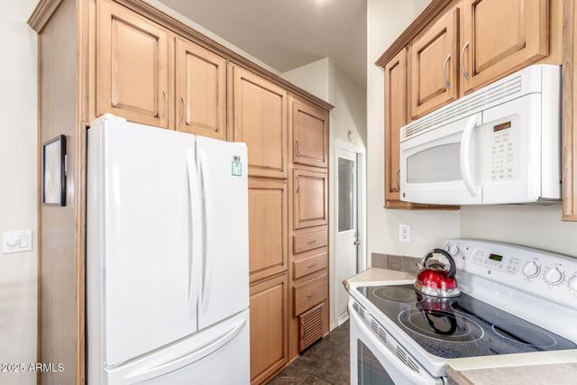 111 S GREENFIELD Road 421, Mesa, AZ 85206