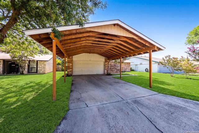 1126 CHURING DR, San Antonio, TX 78245