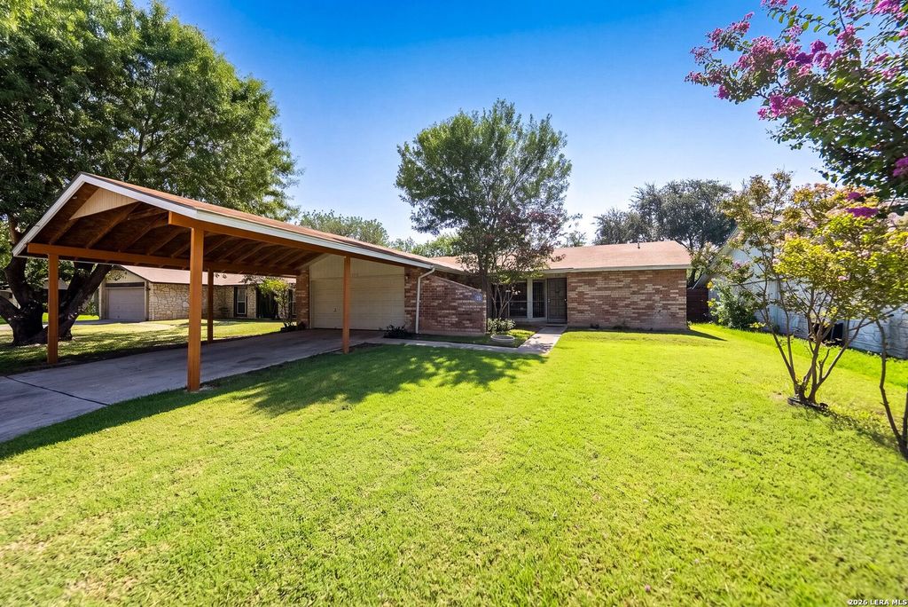1126 CHURING DR, San Antonio, TX 78245